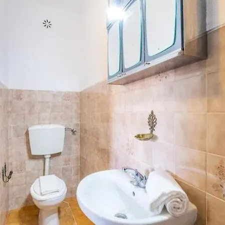 Camila - Ideal Location Ten-min Walk To Marina Vila *