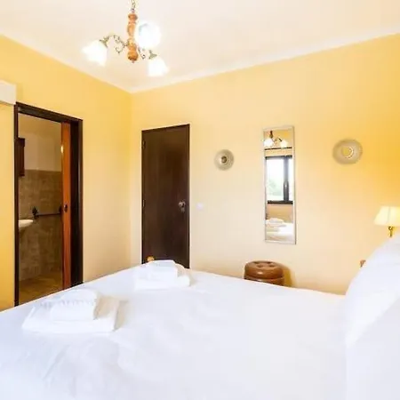 Camila - Ideal Location Ten-min Walk To Marina Vila