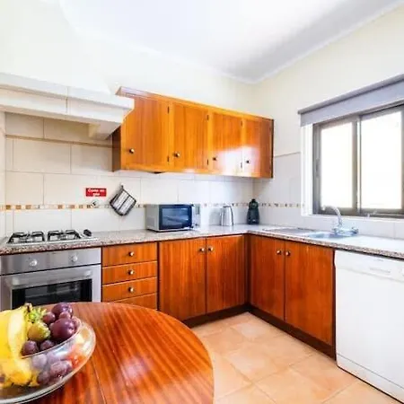 Camila - Ideal Location Ten-min Walk To Marina Vila