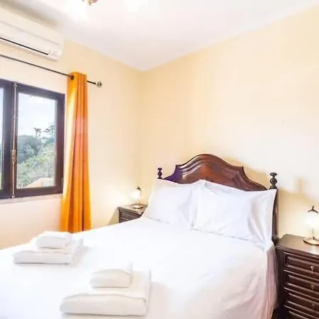Vila Camila - Ideal Location Ten-min Walk To Marina